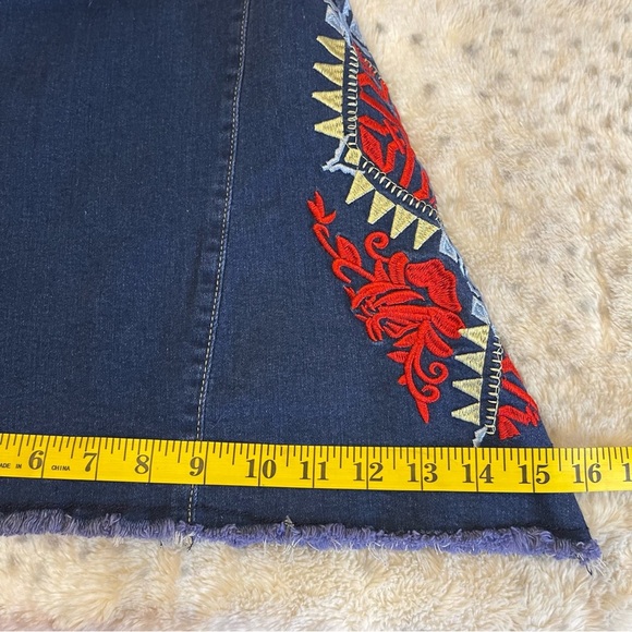 Home Folk Embroidered Flare Jeans - Blue Size 10 - Picture 12 of 12